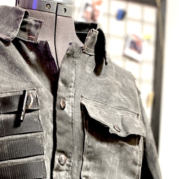 🦊 FOX & VIXEN || HANDMADE VINTAGE || Black Waxed Acid-washed Long Sleeve Jacket - Picture 12 of 16